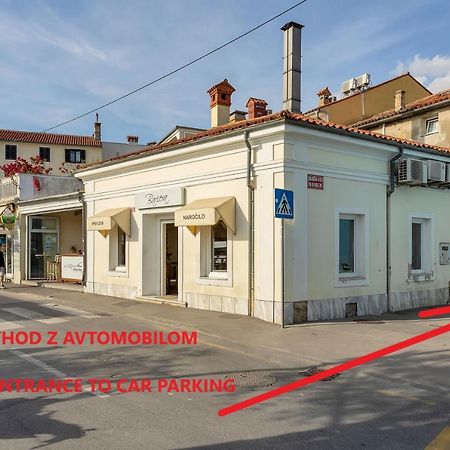 Vila Adriana Изола Екстериор снимка